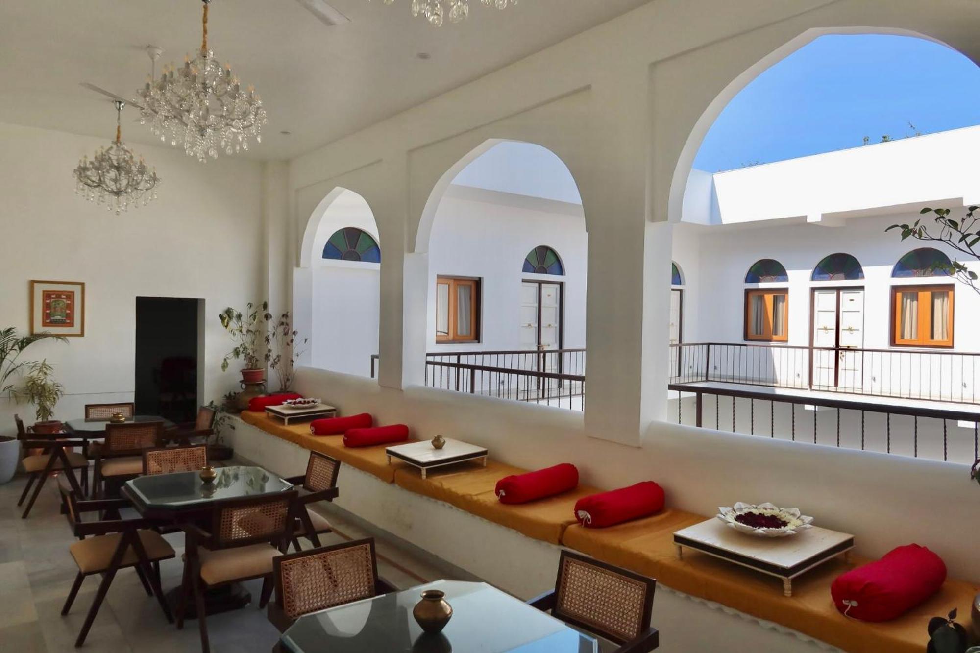 Dev Niwas - Heritage Hotel Бунди Экстерьер фото